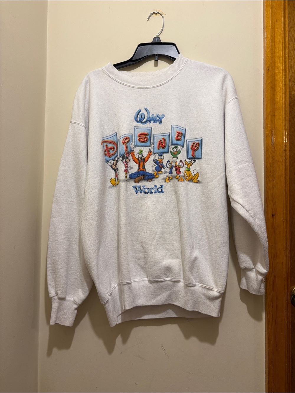 Disney Vintage White Crewneck Sweatshirt w/ Classic Character Size Large